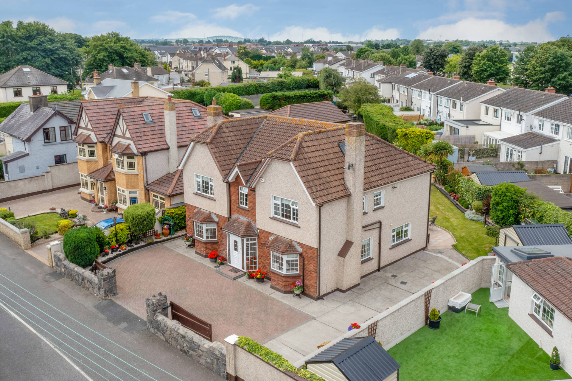 Estate Agent Fees in Lucan: What You Need to Know